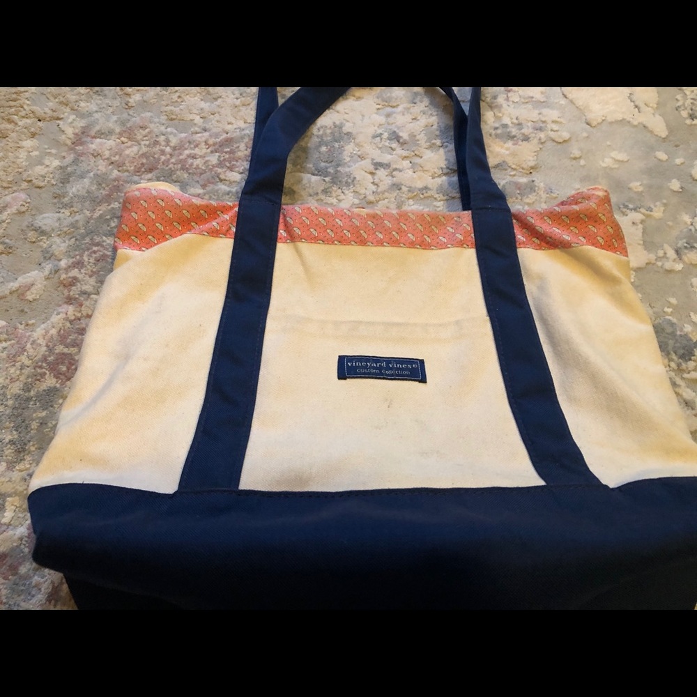 🐳 Vineyard Vines Classic Tote - Picture 9 of 14